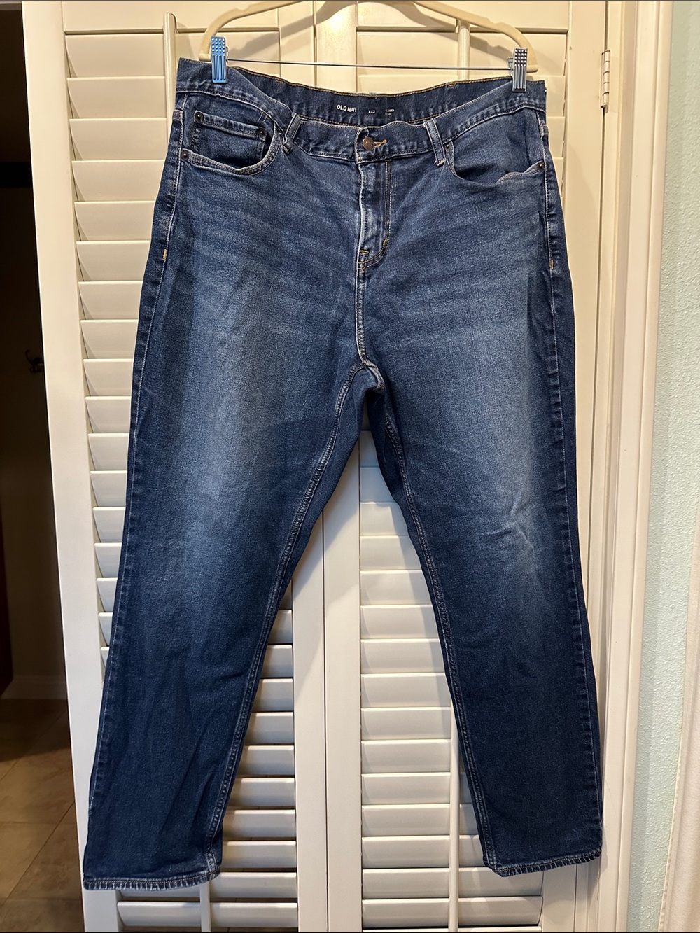 Old Navy Men's Medium Blue Straight Jeans